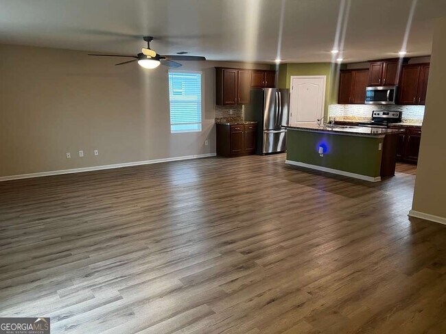 Building Photo - 306 Cedar Breeze Dr