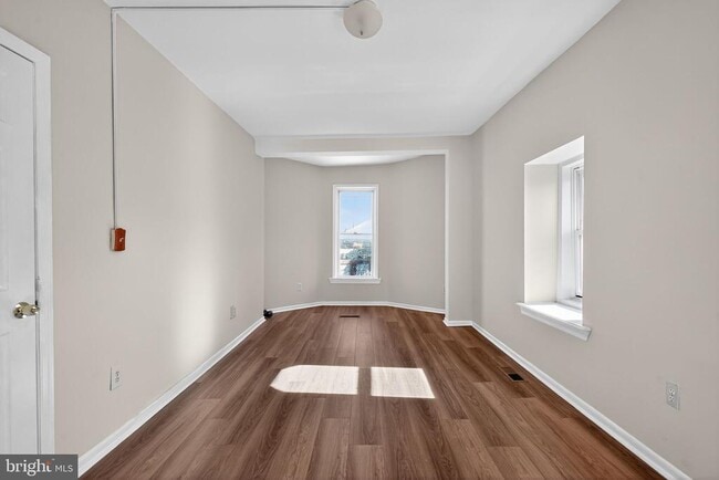 Building Photo - 59 Southard St