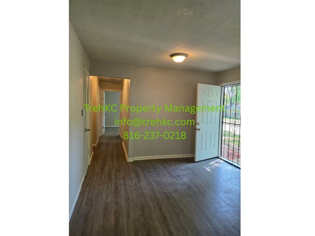 Building Photo - 11206 Corrington Ave