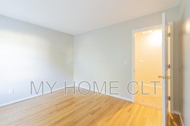 Building Photo - 12417 Ivey Creek Dr