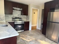 Building Photo - 38 Everton St