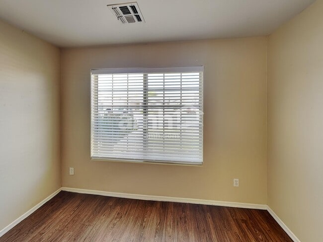 Building Photo - 2510 N 106th Ave