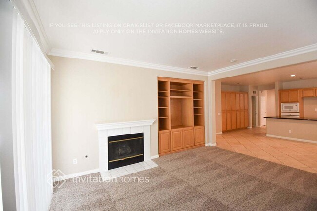 Building Photo - 13075 Acacia Ave