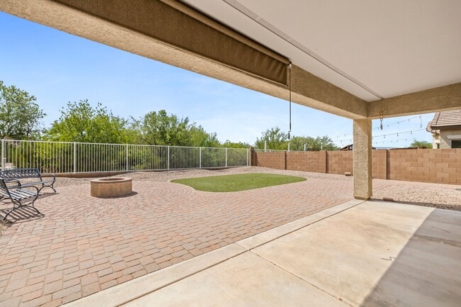 Building Photo - 5658 S Morning Shadows Dr