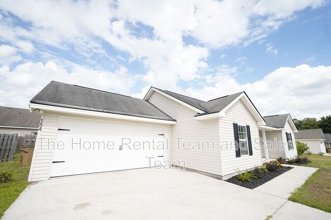 Building Photo - 134 Mustang Dr