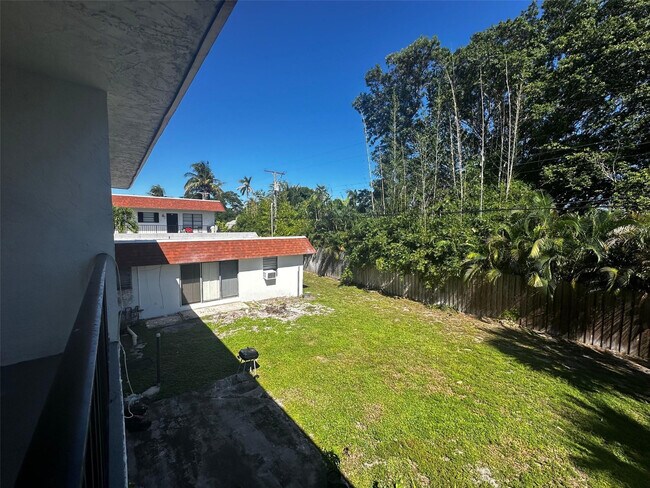 Building Photo - 928 S Federal Hwy