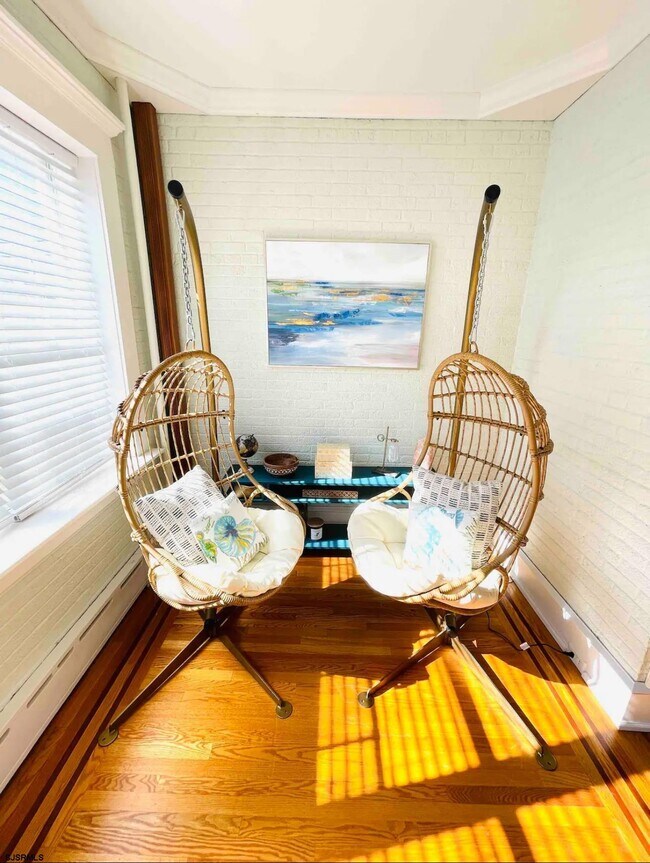 Building Photo - 1 S Bartram Ave