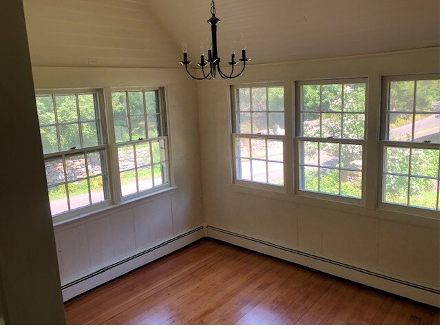 Sunroom, dining room or bedroom - 14 Chestnut Hill Rd