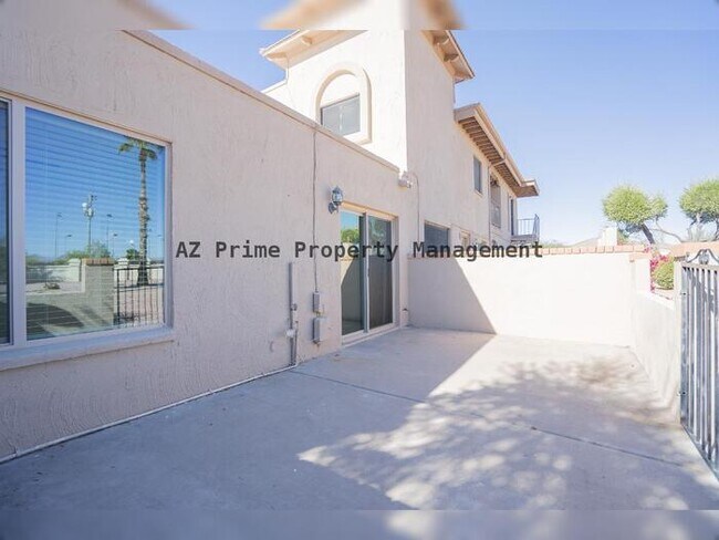 Building Photo - 17056 E Calle Del Oro