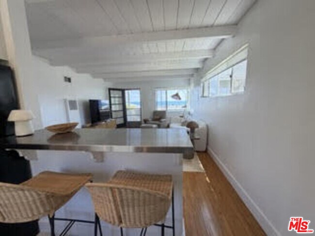 Building Photo - 25119 Malibu Rd