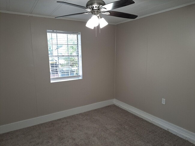 Building Photo - 9611 Dunwoody Dr