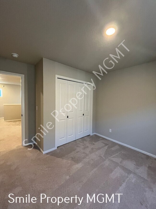 Building Photo - 14611 SW 78th Ave