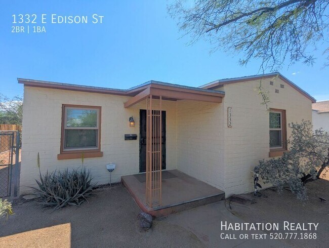 Building Photo - 1332 E Edison St