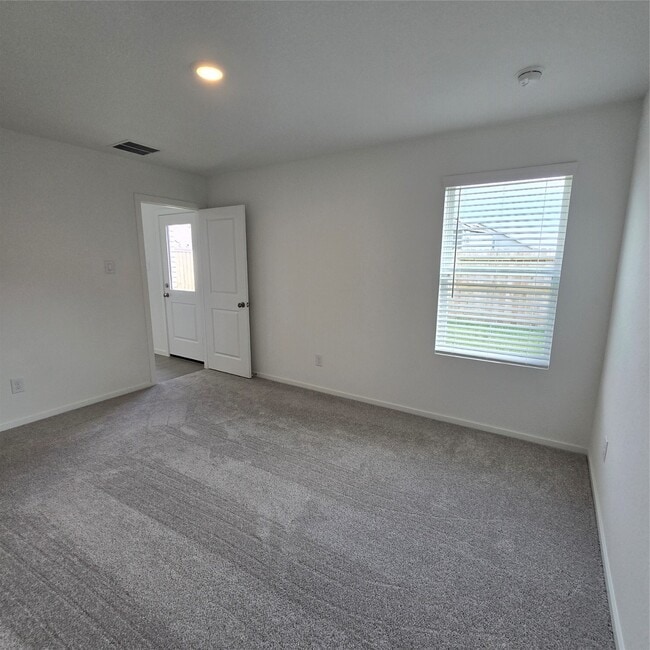 Building Photo - 28751 Texas Plns Dr