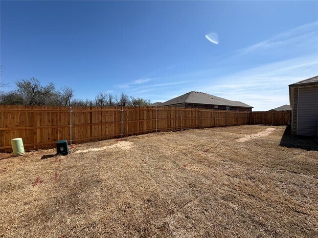 Building Photo - 10005 SW 38th St