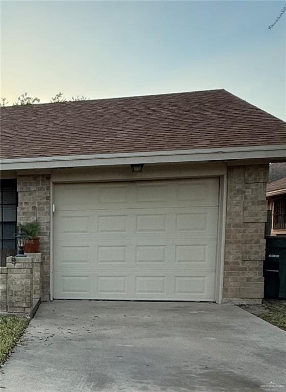 Building Photo - 15 Wisteria Dr