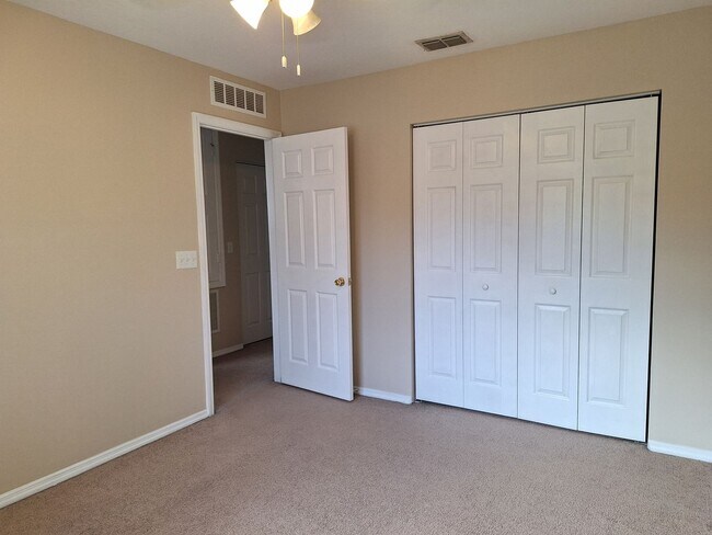 Building Photo - 2BR 2.5BA LANDINGS AT SUGAR MILL TOWNHOME