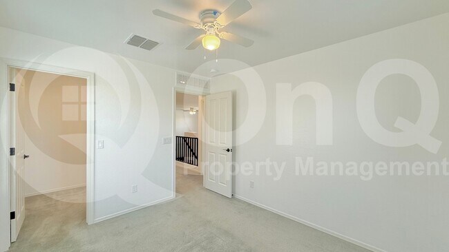 Building Photo - 40633 W Helen Ct