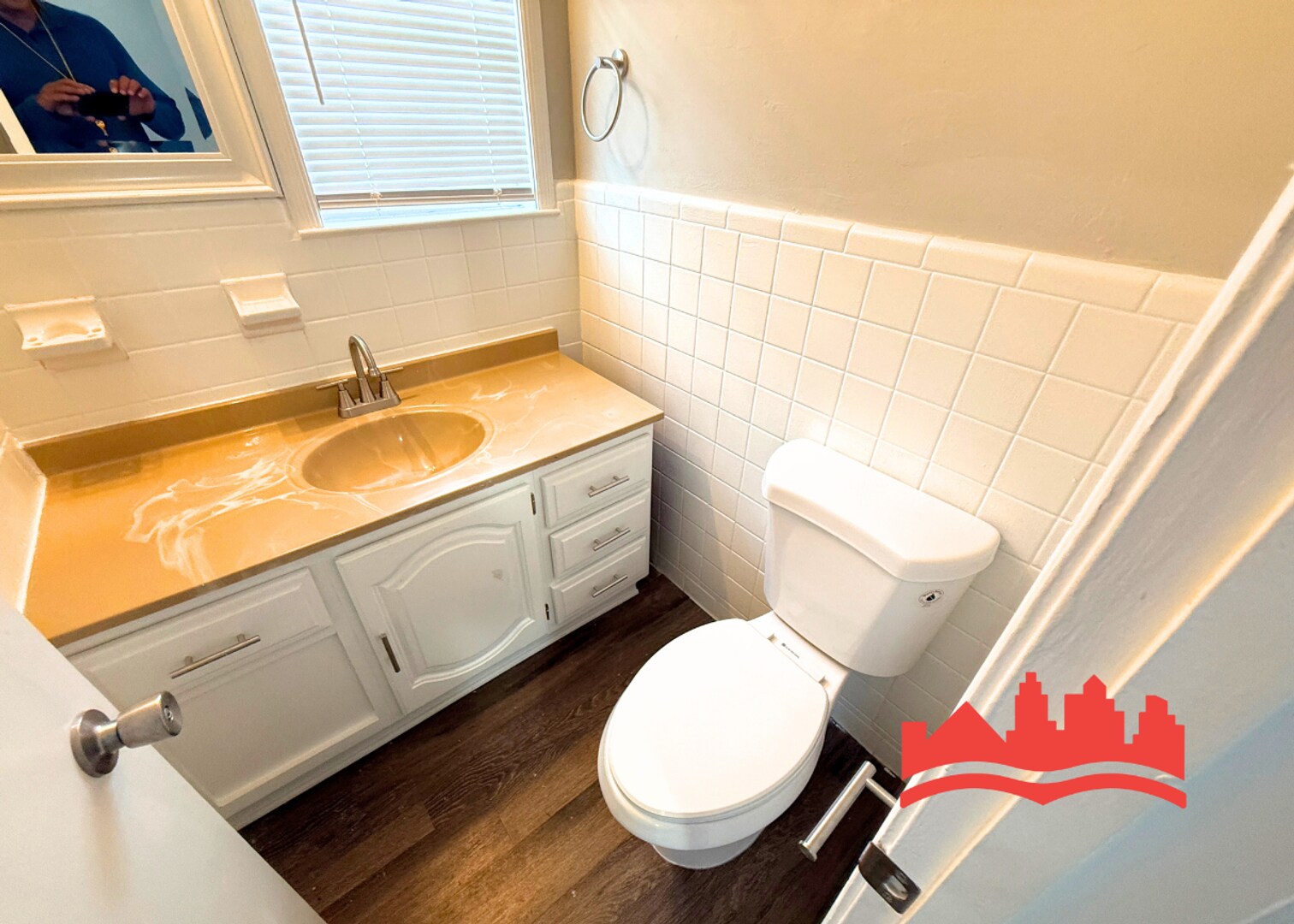 Building Photo - Welcome to 5313 Long Acres Ave!