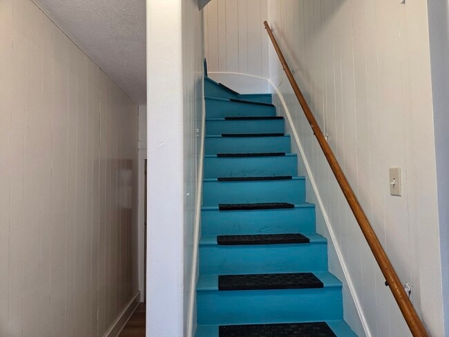 Building Photo - 153 Hamilton St