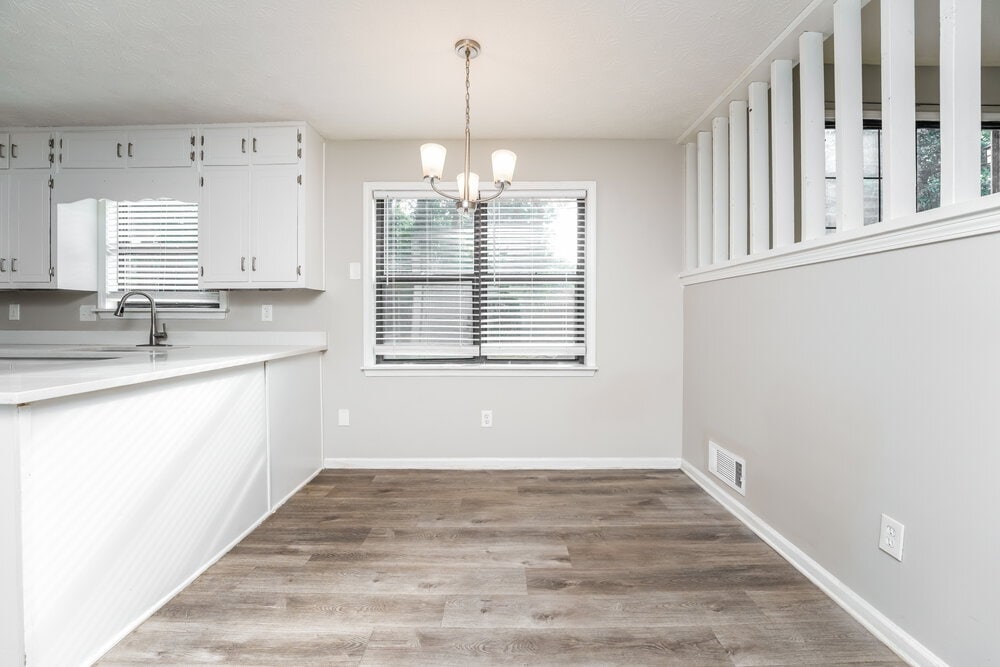Building Photo - 2678 Porter Dr