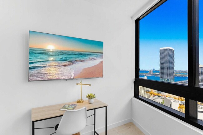 Building Photo - 225 N Miami Ave