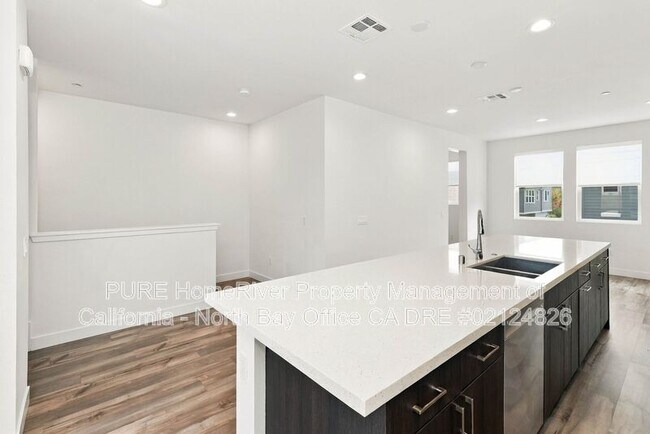 Building Photo - 259 Gambrel Cir