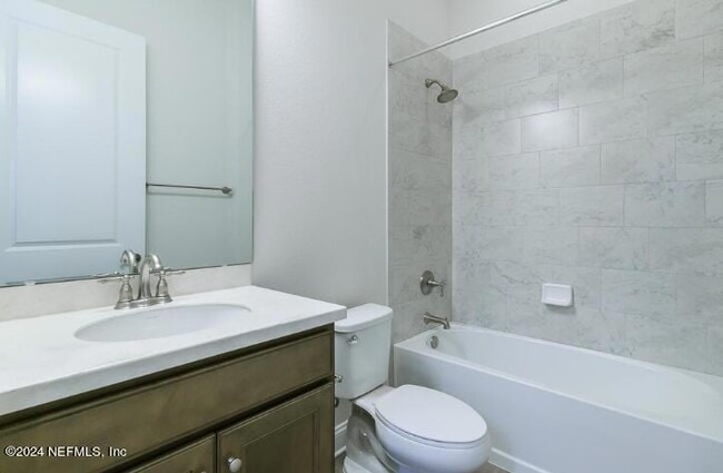 Building Photo - 141 Rockhurst Trl