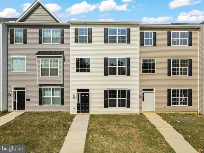 Building Photo - 1004 Wicklow Dr
