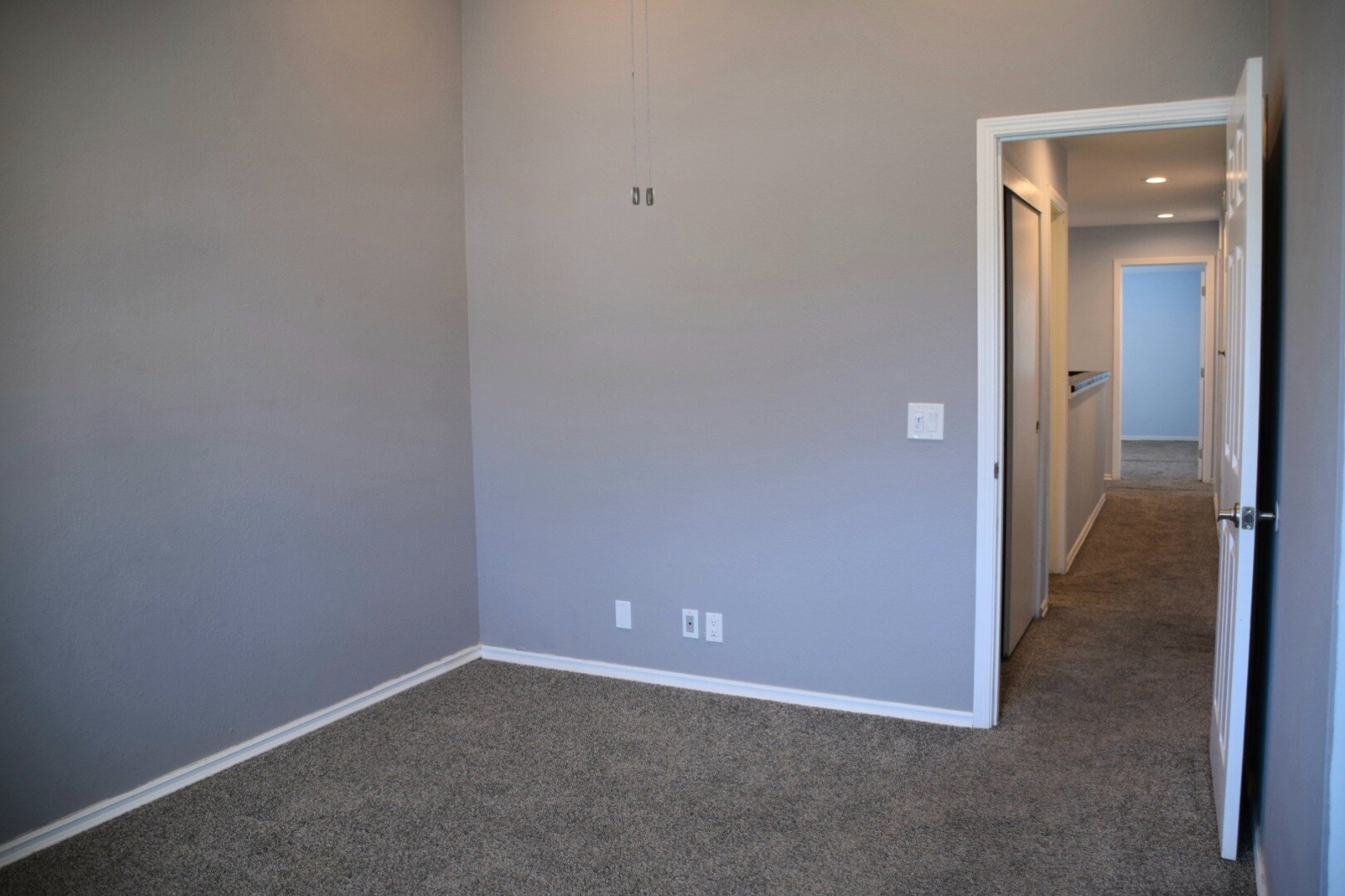 Building Photo - 44553 La Paz Rd