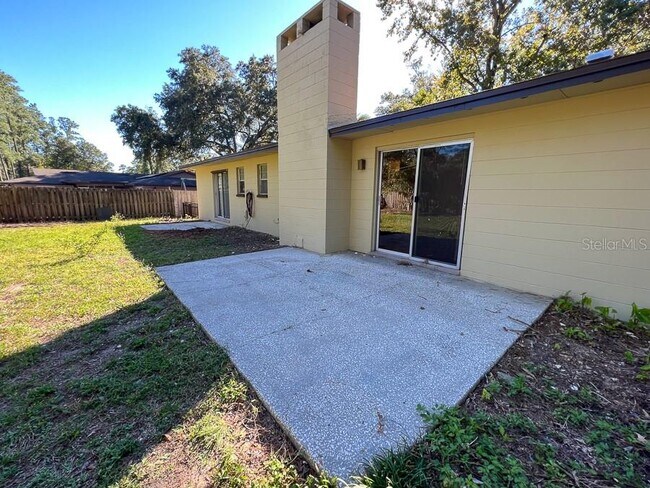 Building Photo - 2915 NW 31 Terrace