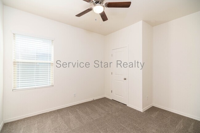 Building Photo - 348 W Mammoth Cave Dr