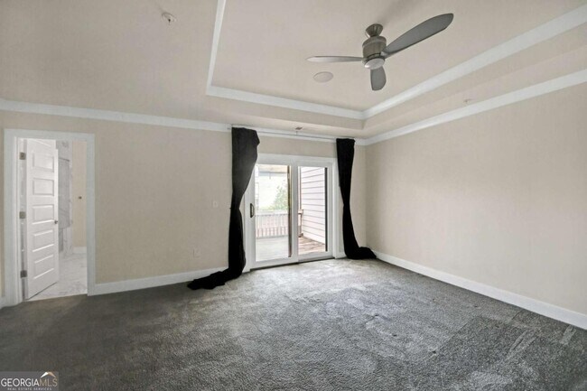 Building Photo - 860 Stonehill Ln