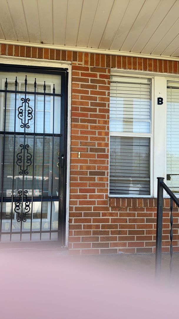 Building Photo - 1125 S Mt Zion Rd