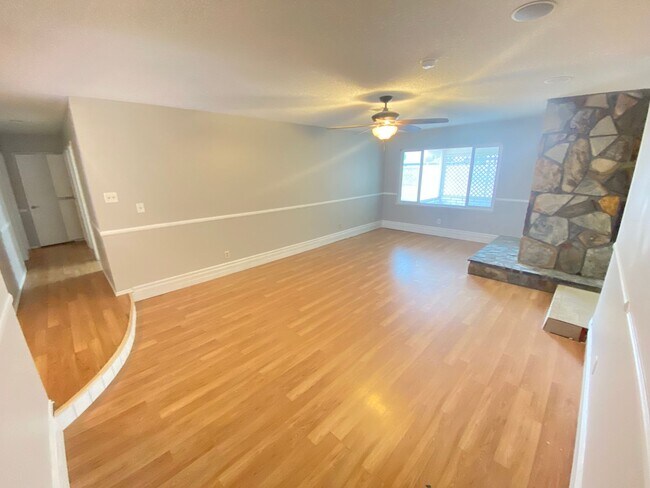 Building Photo - Charming 4 Bedroom, 3 Bath, Single-Story H...