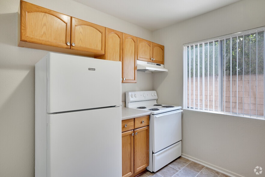 Studio - Concord Apartments