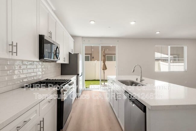 Building Photo - 40702 Birchfield Dr
