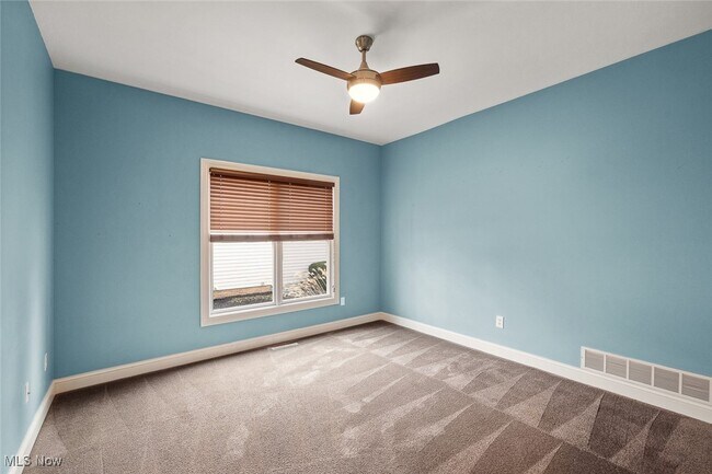 Building Photo - 6470 Aberdeen Ln