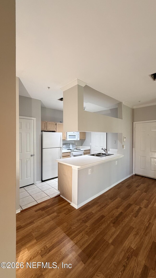 Building Photo - 211 Colima Ct