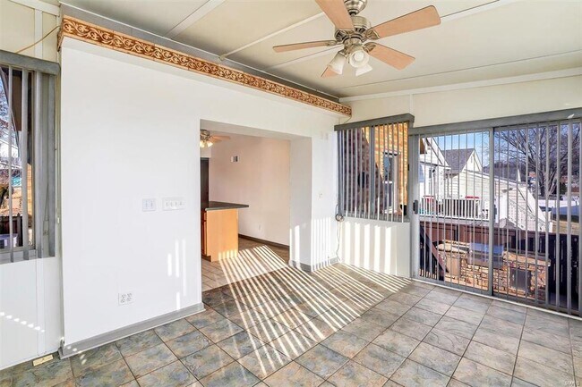 Building Photo - 6304 Bradley Ave