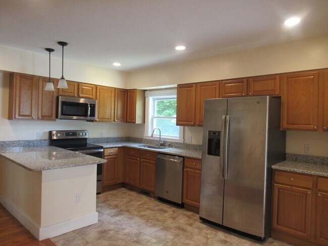 Building Photo - 57 Clover Street