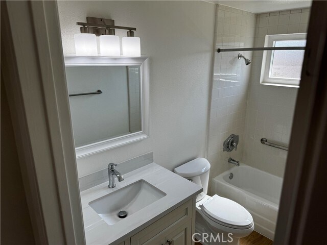 Building Photo - 951 Magellan St