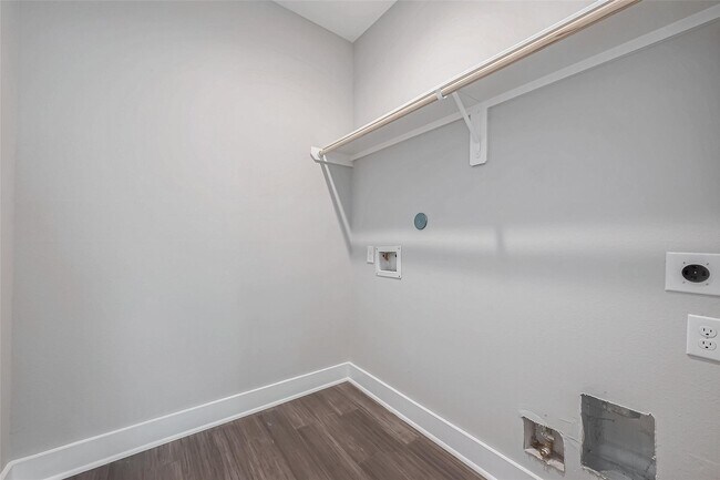 Building Photo - 16531 Oasis Mdw Ln