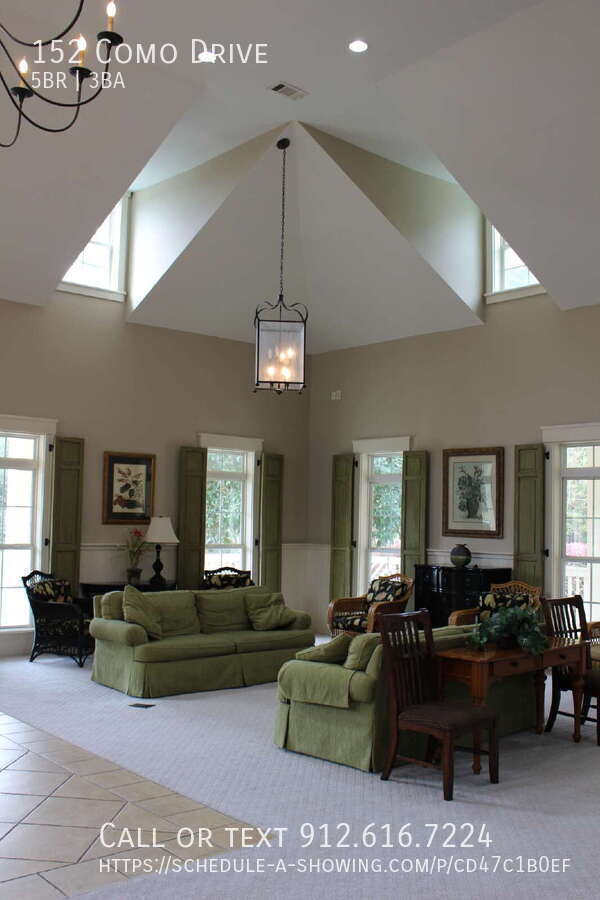 Building Photo - 152 Como Dr