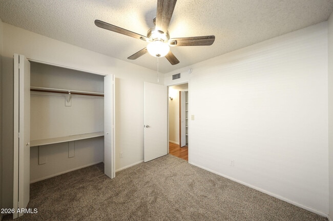 Building Photo - 3238 E Calypso Ave