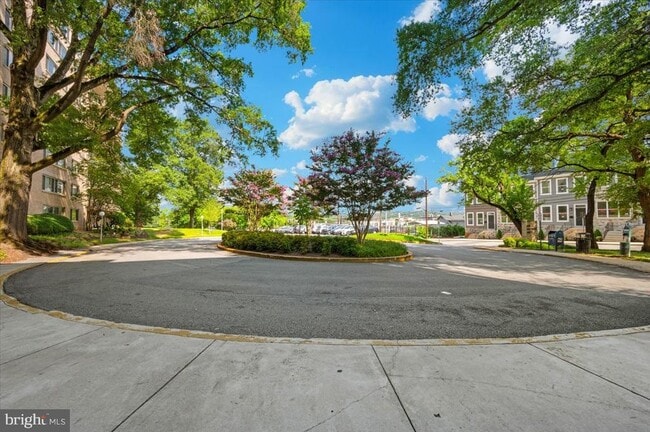 Building Photo - 4410 Oglethorpe St