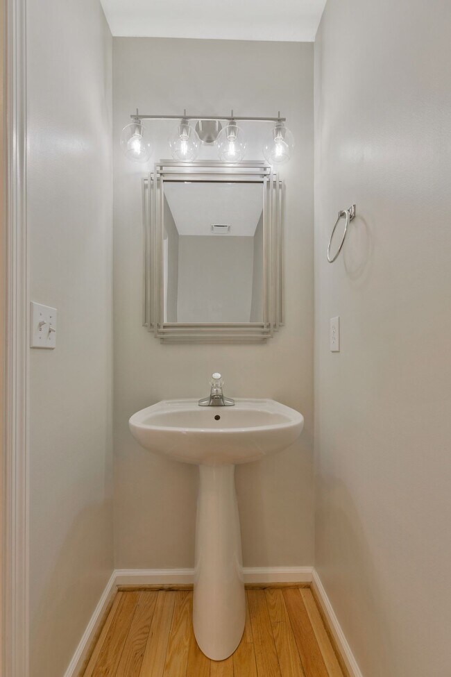 Building Photo - 5204 Catspaw Dr
