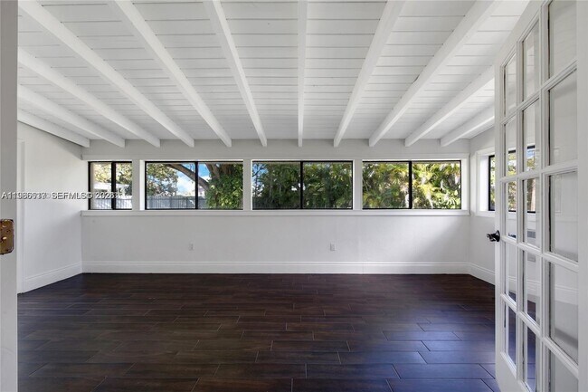 Building Photo - 9005 SW 56th St