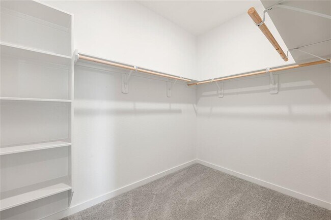 Building Photo - 13505 Harbor Pt Dr