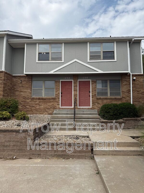 Primary Photo - 1230 S Jackson St